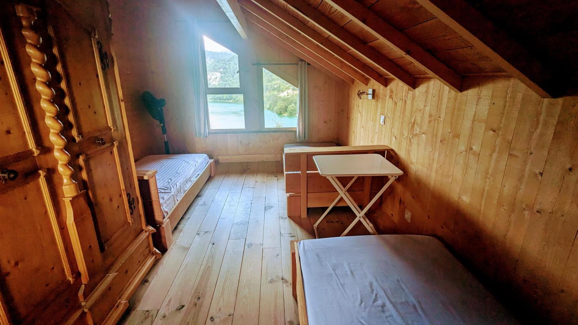 Cabanes Et Lodges Du Belvedere Serrieres-sur-Ain Kültér fotó