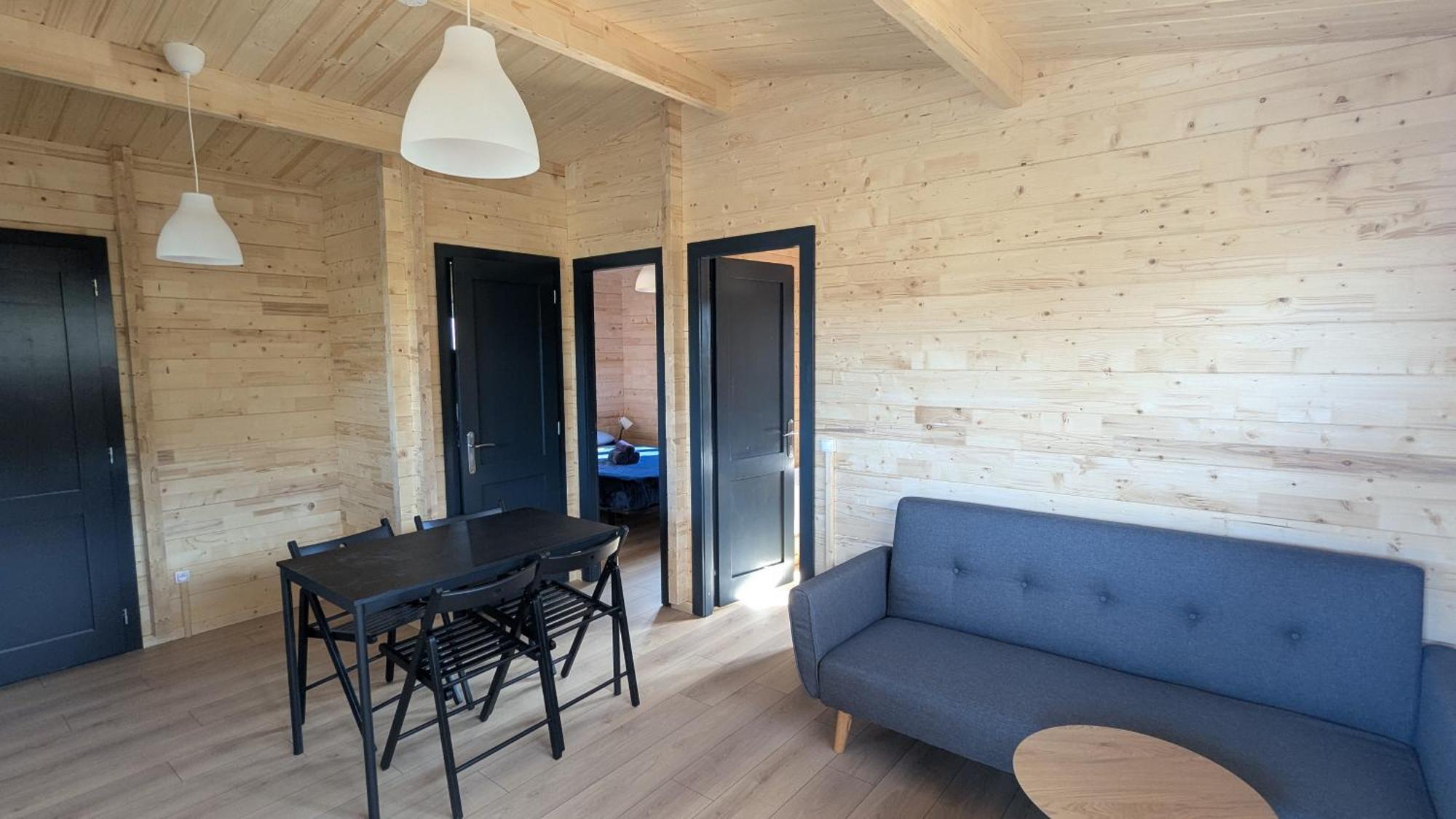 Cabanes Et Lodges Du Belvedere Serrieres-sur-Ain Kültér fotó