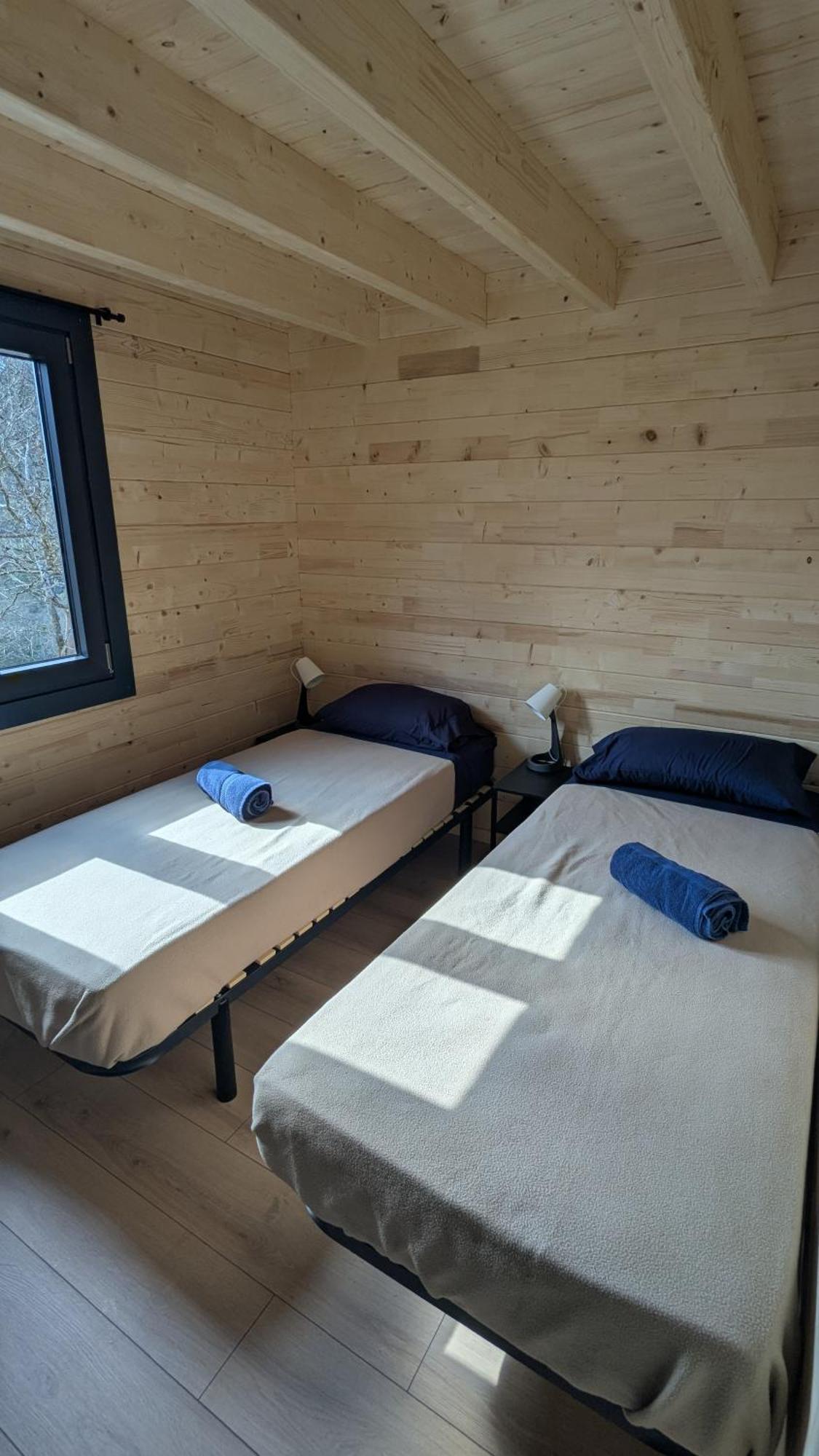 Cabanes Et Lodges Du Belvedere Serrieres-sur-Ain Kültér fotó